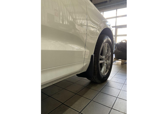 Бризговики для Volvo XC60 2018-> Бризговики для Volvo XC60 2018->