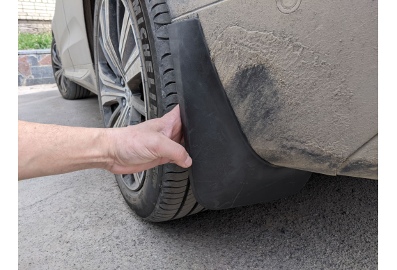 Бризговики для Volvo XC60 2018-> Бризговики для Volvo XC60 2018->