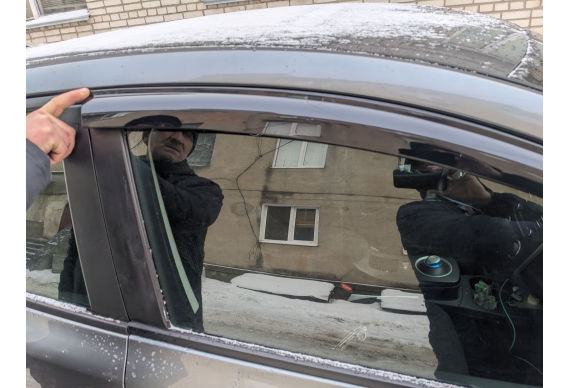 Дефлектори HAVOC накладні для Nissan Leaf (2010–2017)