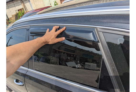 Дефлектори HAVOC накладні для Audi Q5 2008-2017