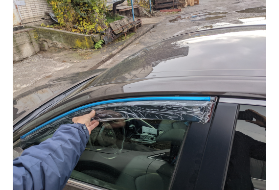 Дефлектори HAVOC накладні для Toyota Camry 70 2018 -> з Хромованим Молдингом