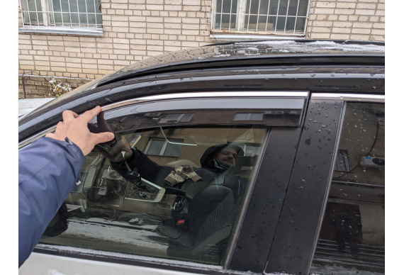 Дефлектори HAVOC накладні для Toyota Rav-4 2019 -> з Хромованим Молдингом
